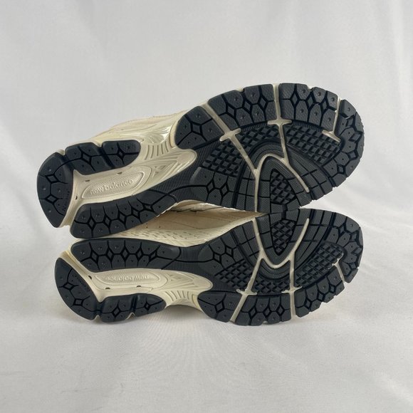 New Balance Men's M2002RCC Running Shoes Fashion Shoes - Picture 4 of 6